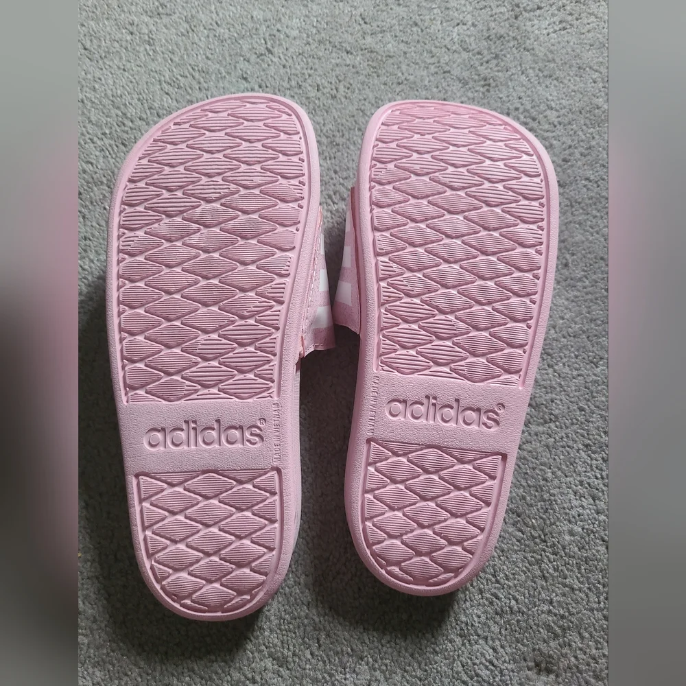 Women's Adidas Pink + White Slip On Sandals Size US 5 - Picture 6 of 8